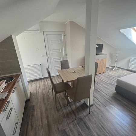 Silver Boglar Apartman บาลาตงโบกลาร์ ภายนอก รูปภาพ
