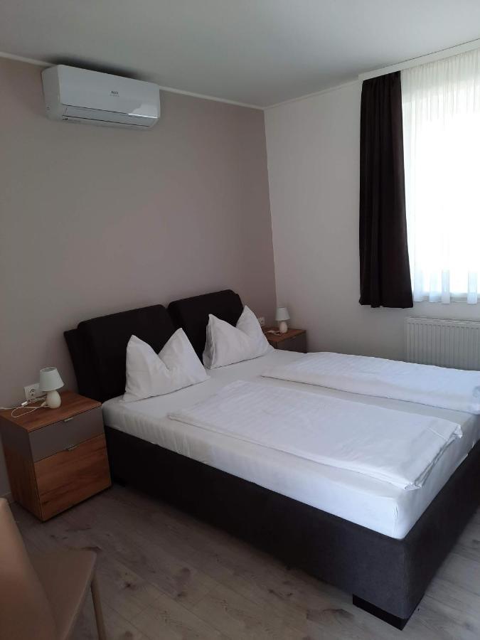 Silver Boglar Apartman บาลาตงโบกลาร์ ภายนอก รูปภาพ