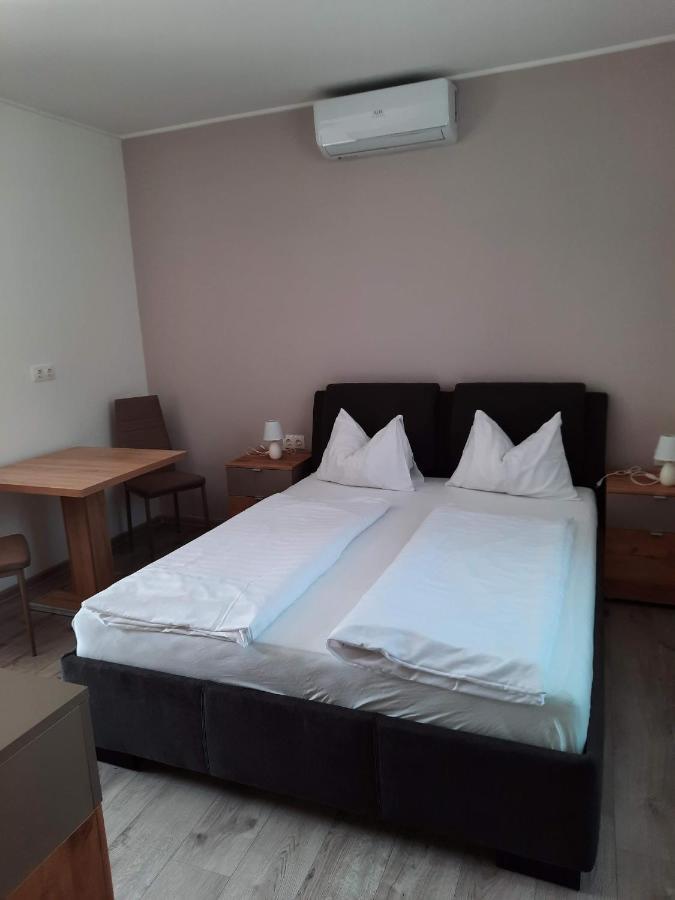 Silver Boglar Apartman บาลาตงโบกลาร์ ภายนอก รูปภาพ